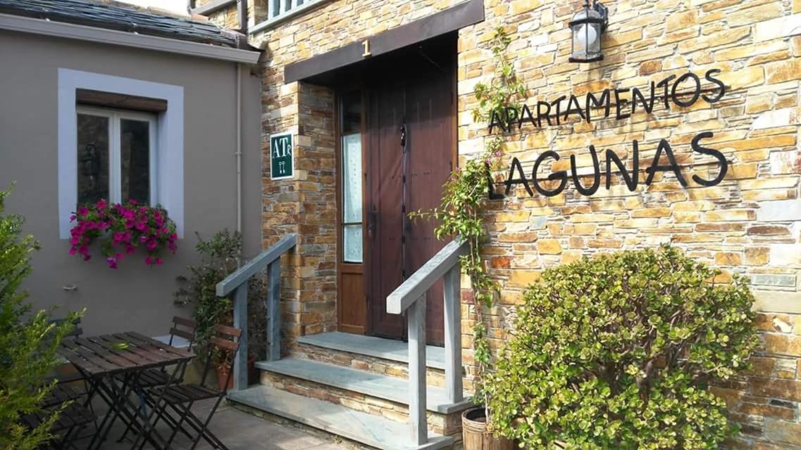 Apartamentos Lagunas Castropol Extérieur photo